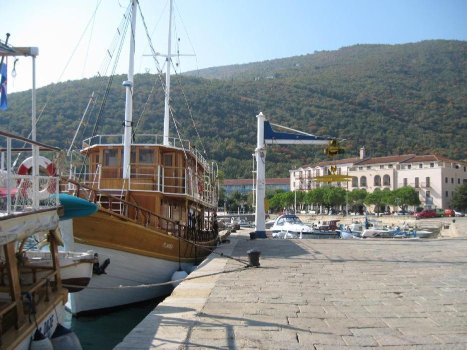 Apartments Near The Beach, With Terraces And Seaview At House B. Mošćenička Draga Exteriör bild