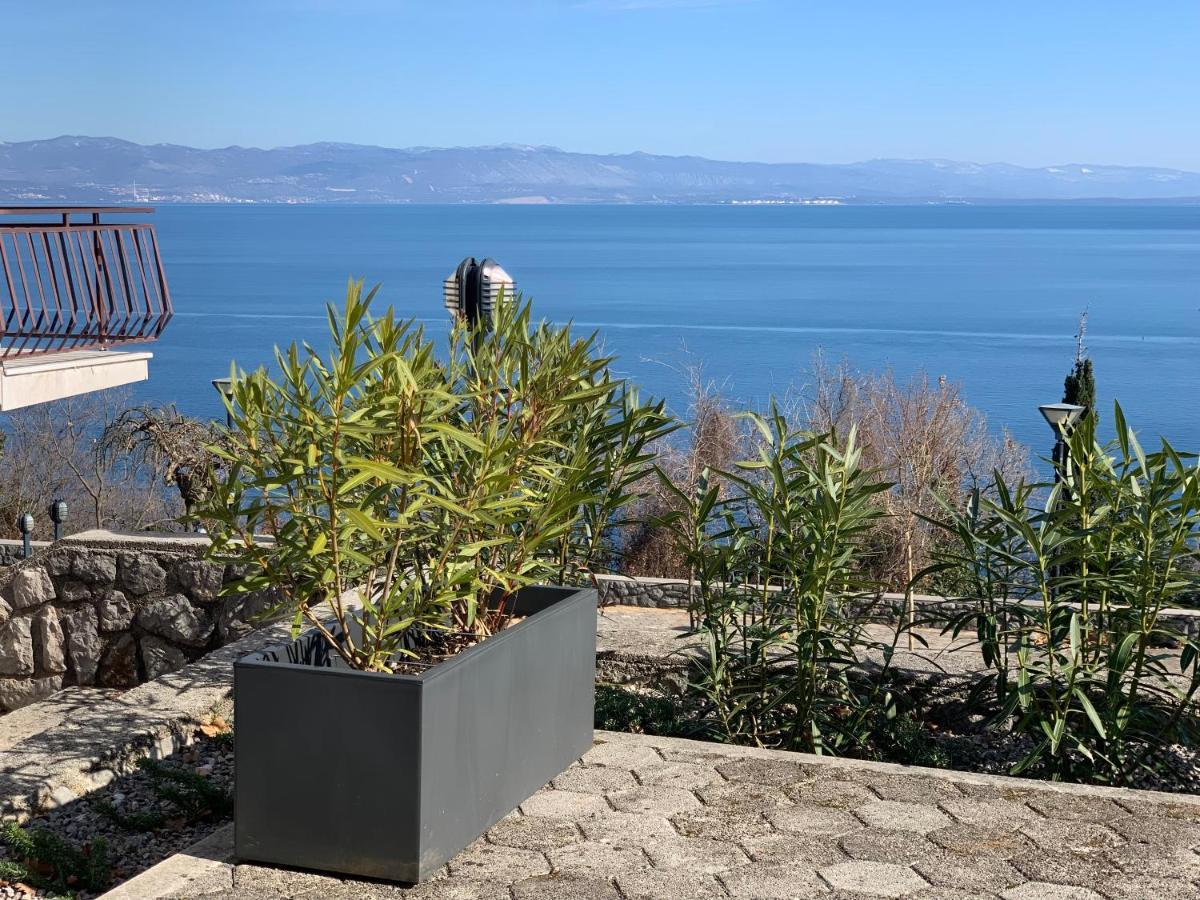 Apartments Near The Beach, With Terraces And Seaview At House B. Mošćenička Draga Exteriör bild