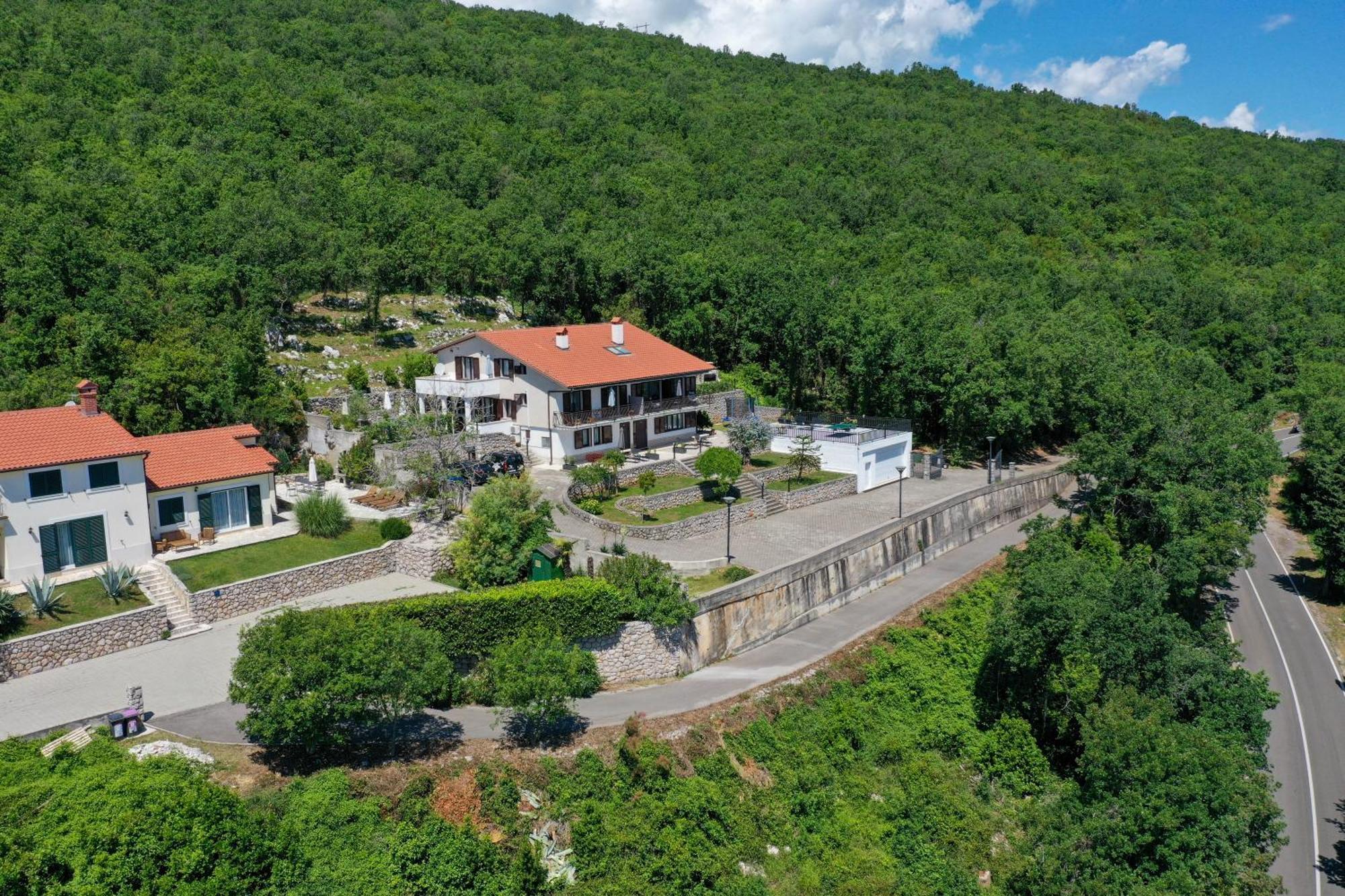 Apartments Near The Beach, With Terraces And Seaview At House B. Mošćenička Draga Exteriör bild